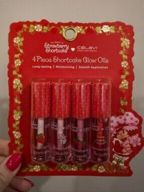 Celavi Shortcake Glow Lip Oil Set - 4 Pieces - NEW